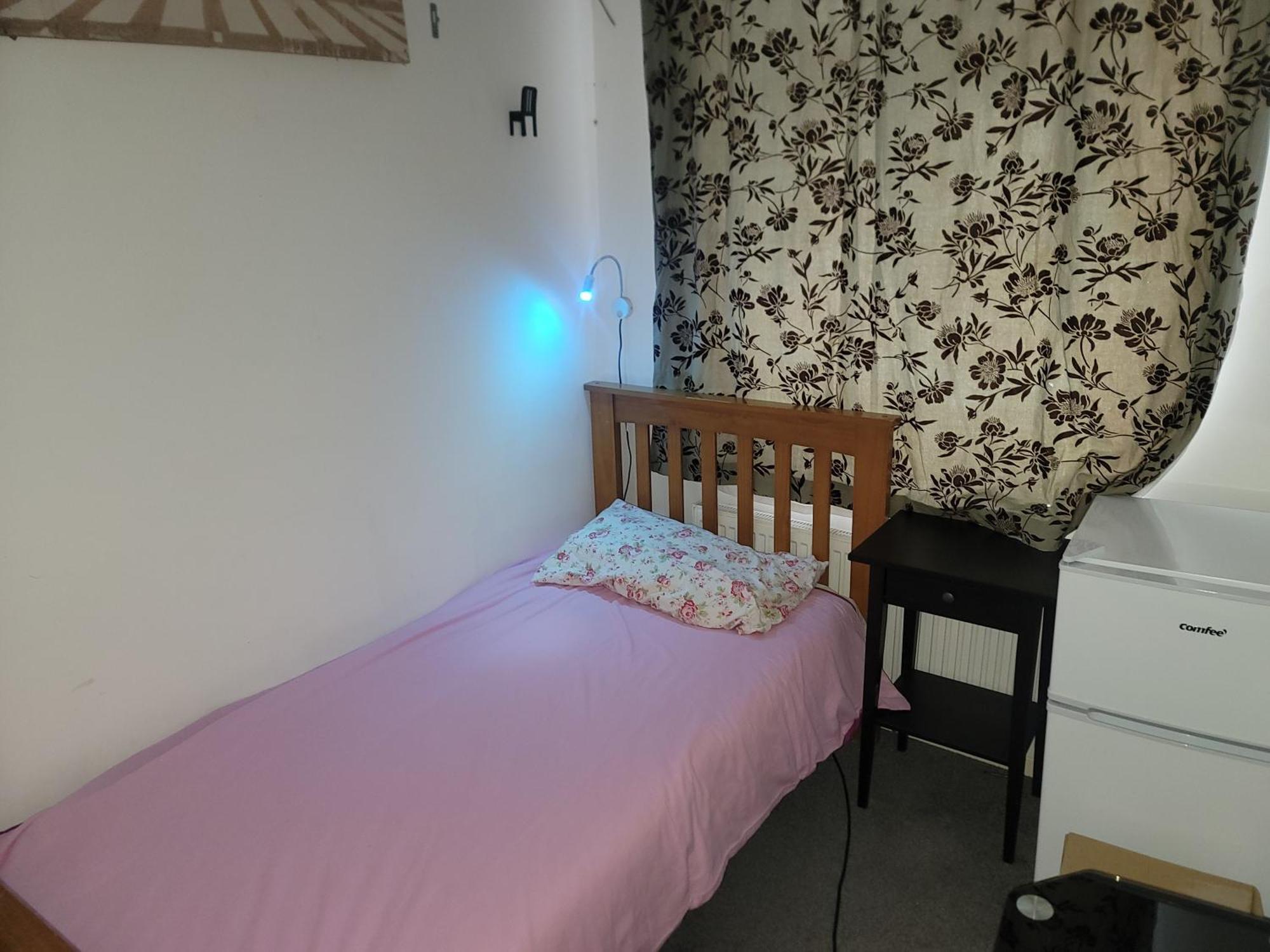 Kosy Roomz Welling Room photo